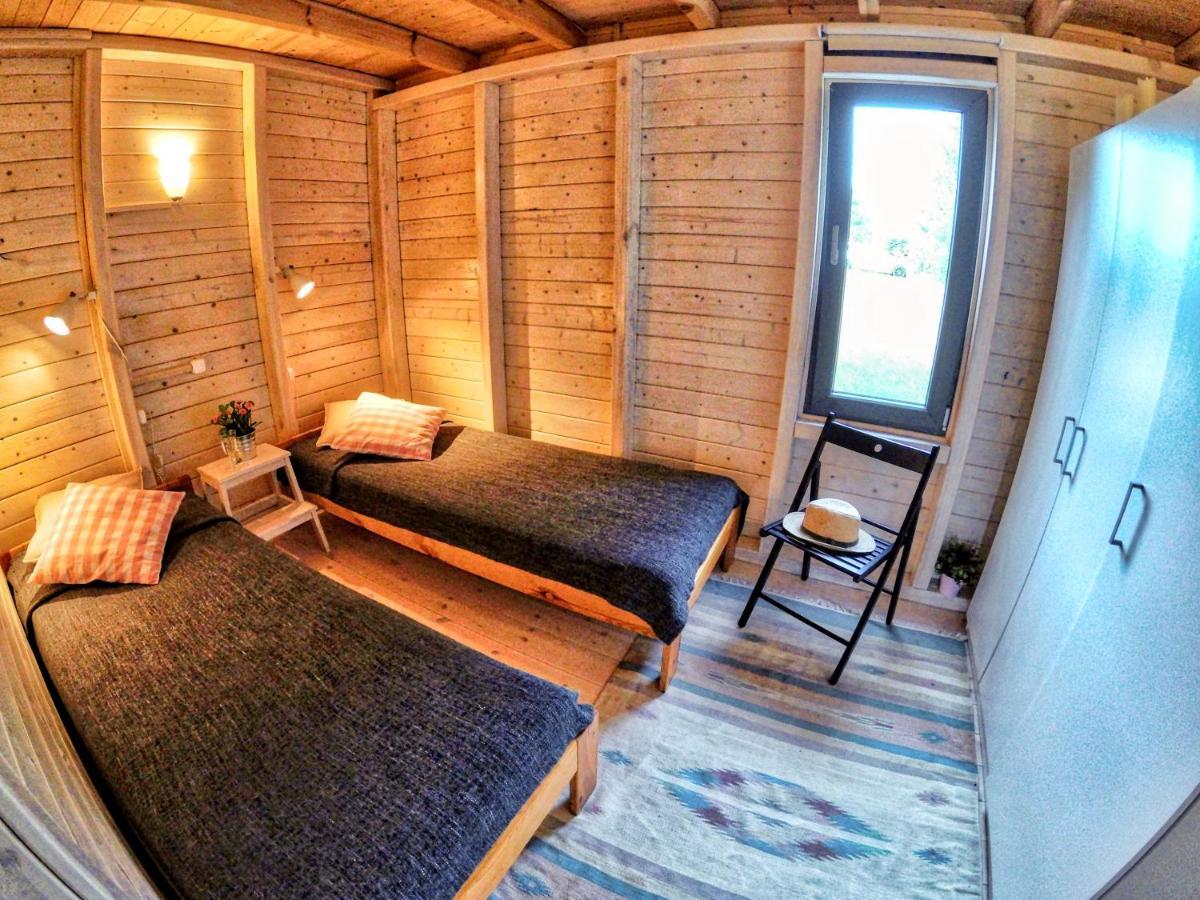 Zielone Wakacje Kusin, Domki Jednorodzinne Karnice Exteriör bild